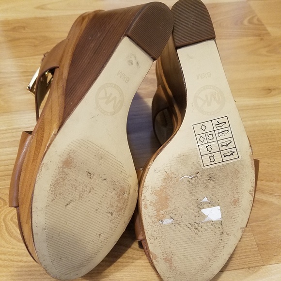 Michael Kors wedges - Picture 6 of 6